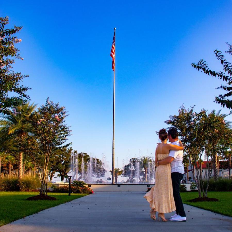 Centennial Plaza Resort Gulfport Exterior photo
