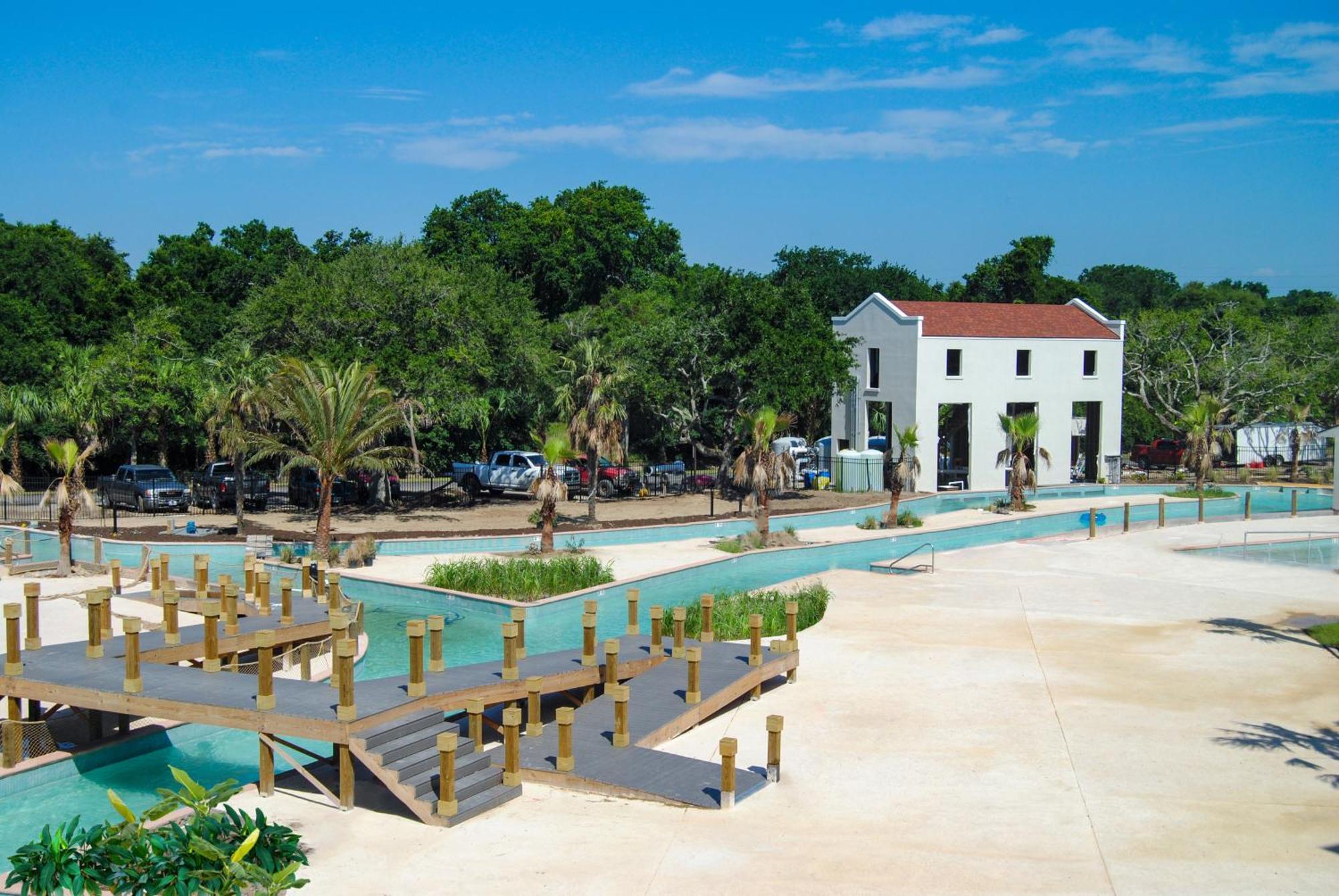 Centennial Plaza Resort Gulfport Exterior photo